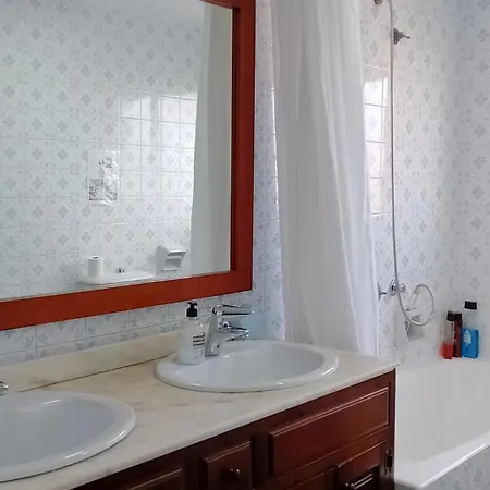 Homestay Privada Centro Cerca De La Estacion De Tren Maria Zambrano Y Del Centro Historico Y De La Playa Malaga