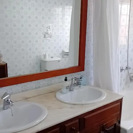 Privada Centro Cerca De La Estacion De Tren Maria Zambrano Y Del Centro Historico Y De La Playa Homestay