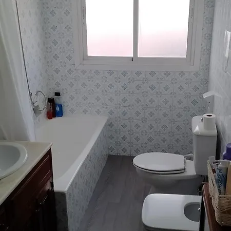 Privada Centro Cerca De La Estacion De Tren Maria Zambrano Y Del Centro Historico Y De La Playa Homestay *